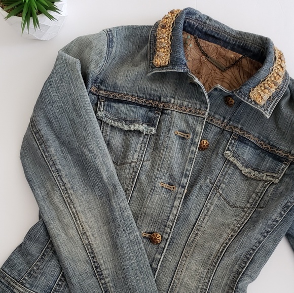 Elie Tahari Jean Jacket W/ Shell Embroidery - Picture 2 of 8